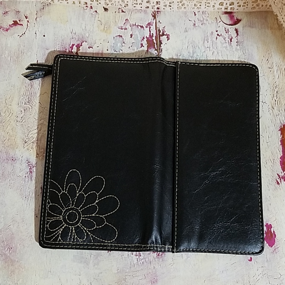 Buxton Wallet
